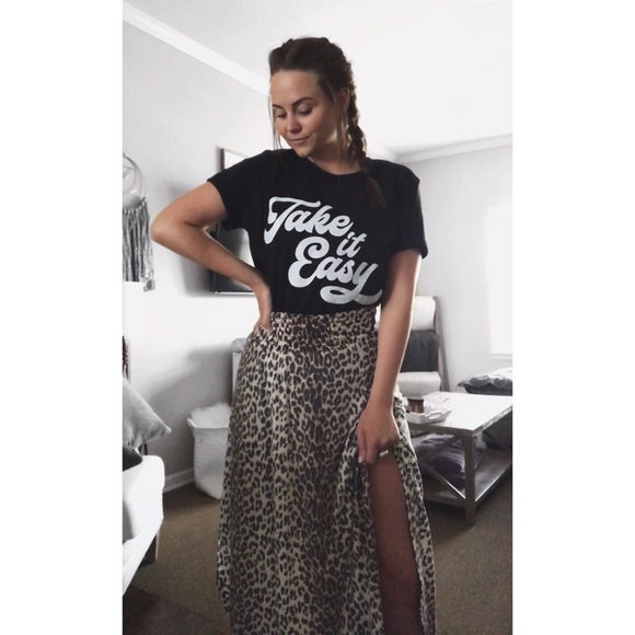 Take It Easy Graphic Tee - Picture 3 of 3